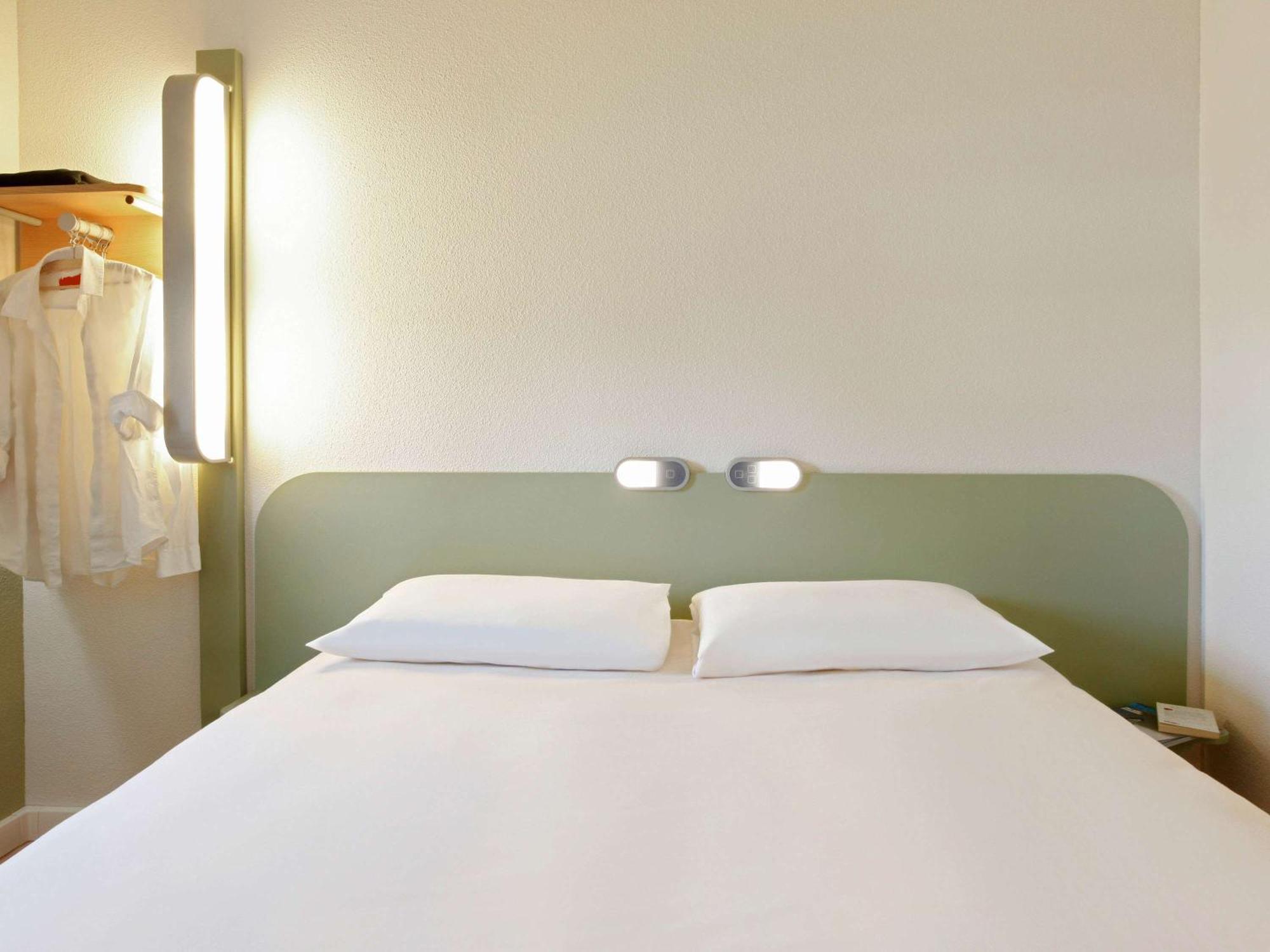 Ibis Budget Manosque Cadarache Eksteriør bilde
