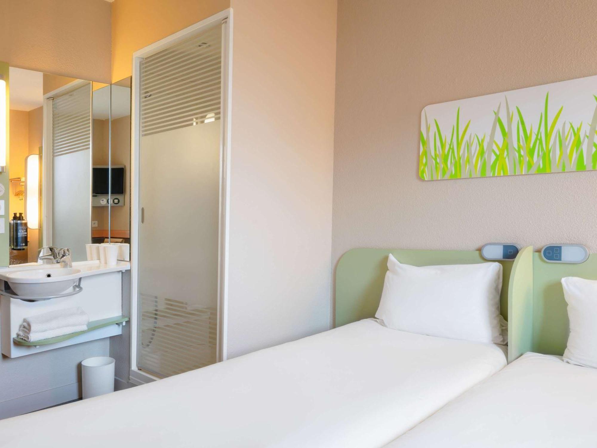 Ibis Budget Manosque Cadarache Eksteriør bilde