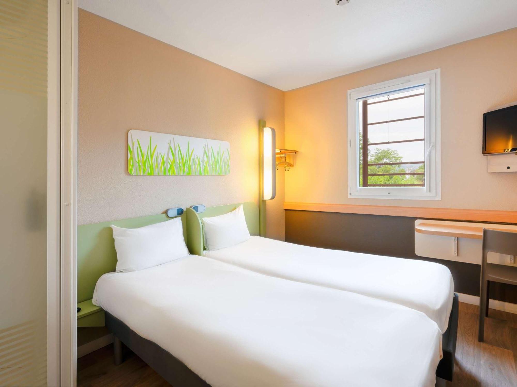 Ibis Budget Manosque Cadarache Eksteriør bilde