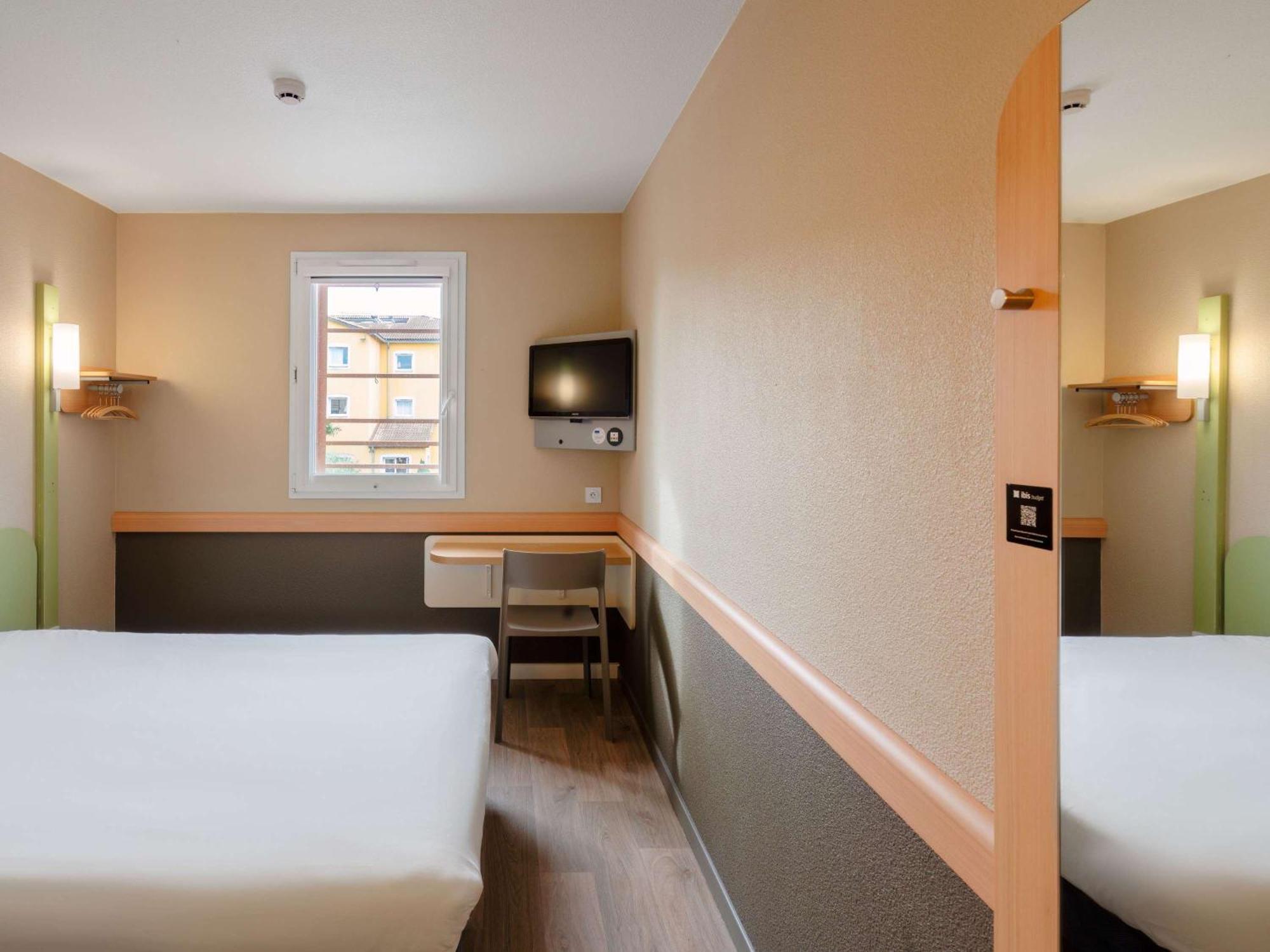 Ibis Budget Manosque Cadarache Eksteriør bilde