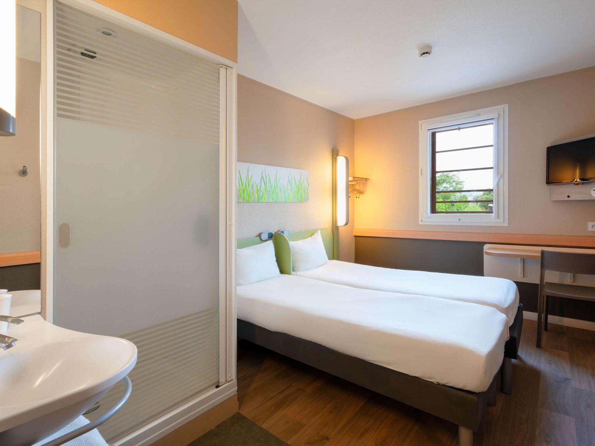 Ibis Budget Manosque Cadarache Eksteriør bilde