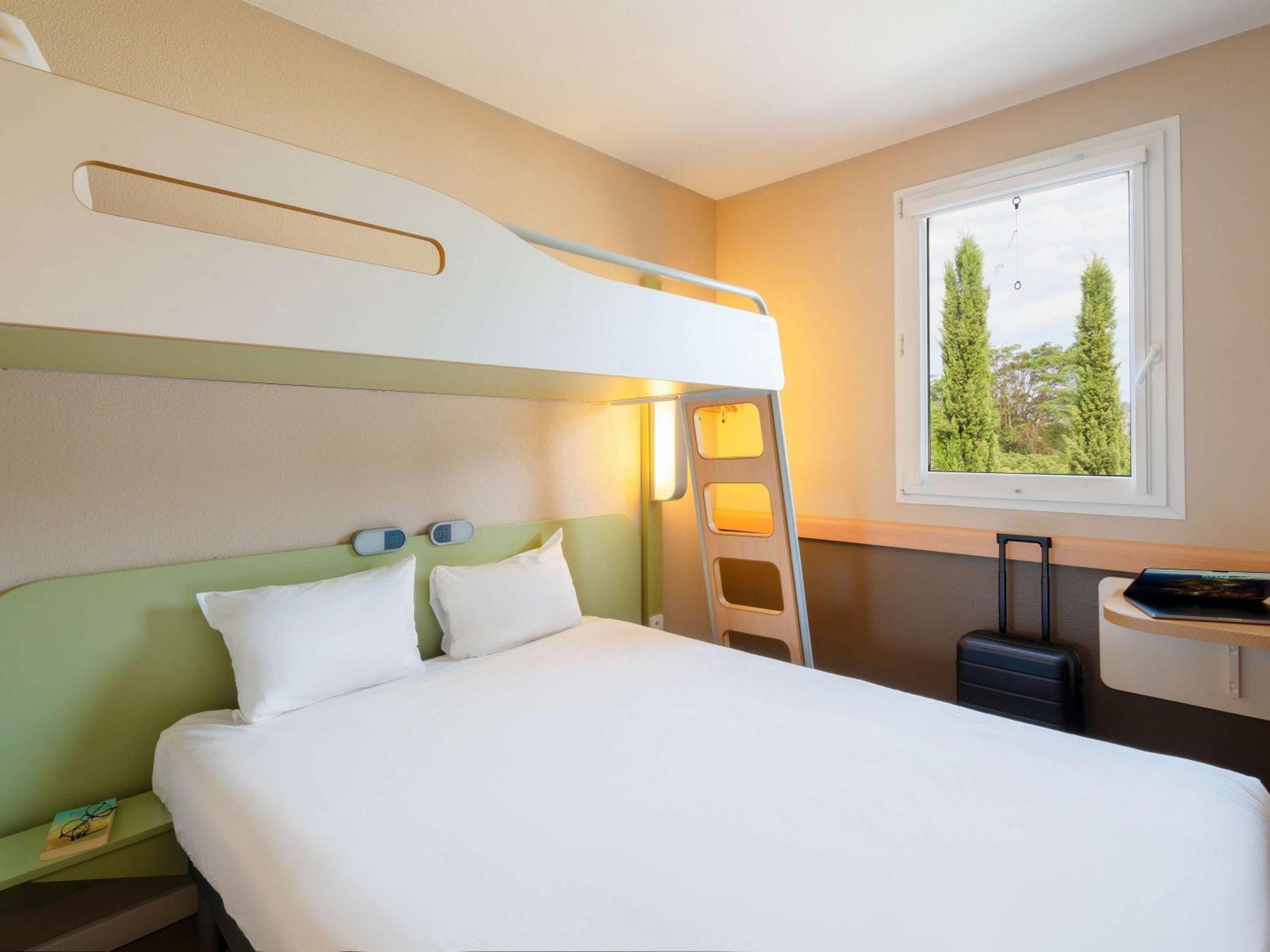 Ibis Budget Manosque Cadarache Eksteriør bilde