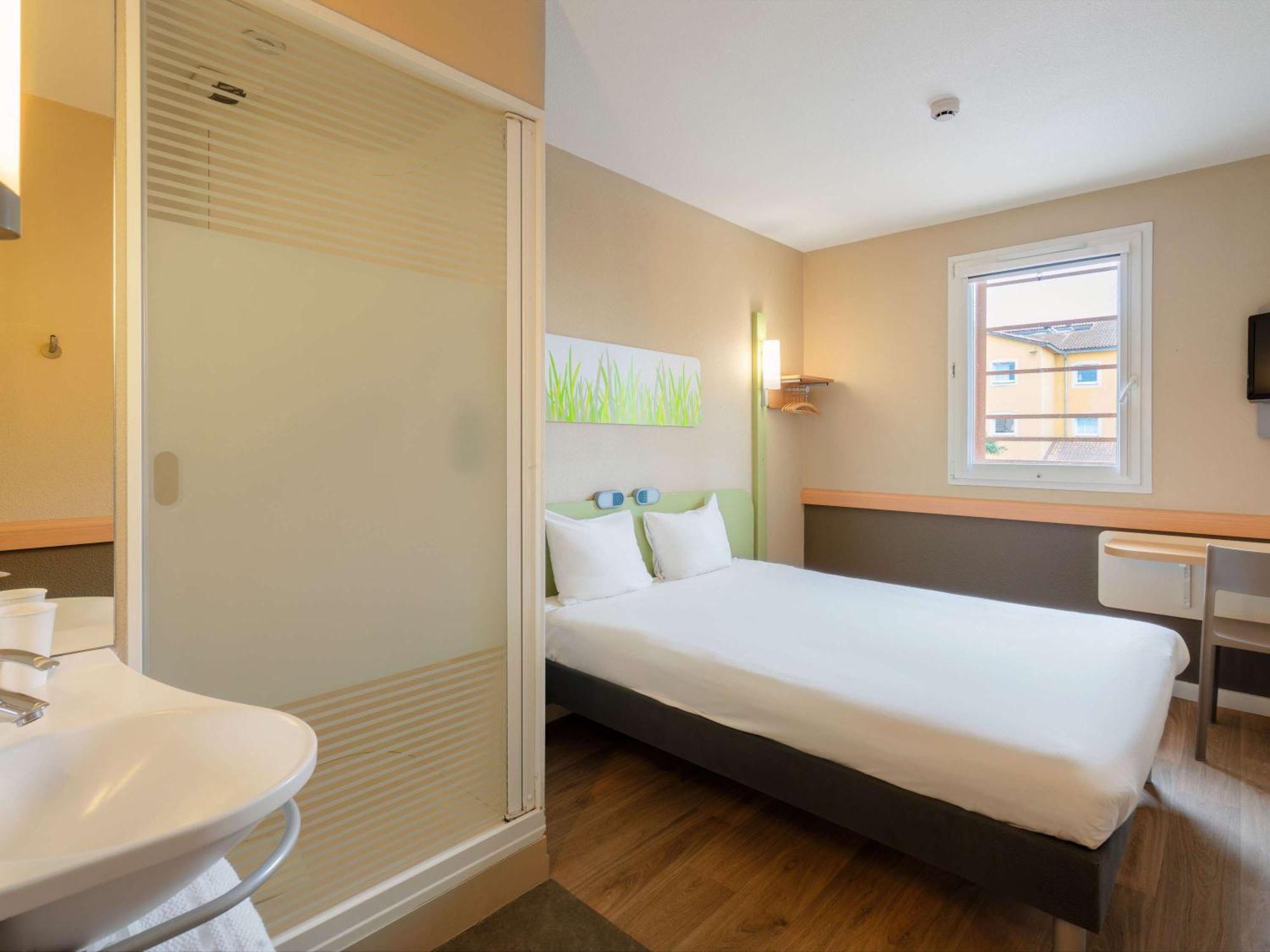 Ibis Budget Manosque Cadarache Eksteriør bilde