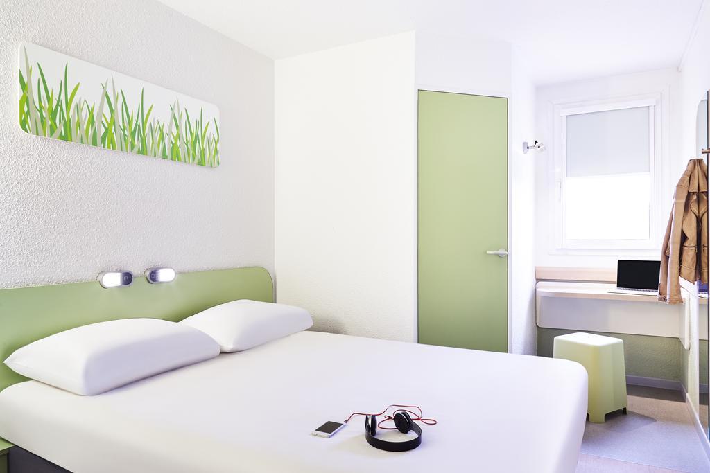 Ibis Budget Manosque Cadarache Eksteriør bilde
